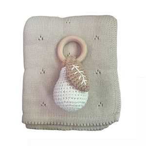 Gift Box : Crochet Pear & Cotton Blanket