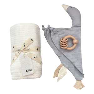 Gift Box : Muslin Goose Sky & Natural Cot Cellular