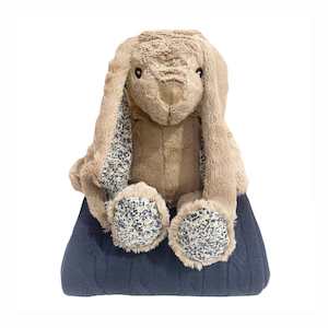 Gift Box : Navy Merino & Bernard Bunny