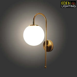 Indoor Wall Light Brass color Opel glass 6150