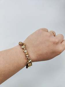 Jewellery: Jasper Chip Bracelet