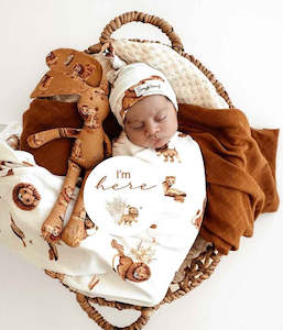 Clothing Sets: Unisex Cotton Lion Baby Jersey Wrap & Beanie Set