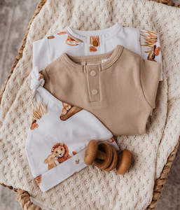 Clothing Sets: Unisex Organic-cotton Lion Knotted Beanie 0 - 6 months