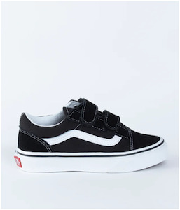 Footwear: Vans Kid's Old Skool V - Black/True White