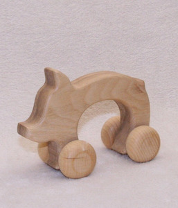 Wooden Wheeled Piglet