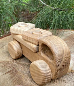 Wooden Toys: Wooden Building Truck