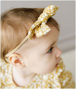 Headbands: Girl's Vintage Gold Hair Bow