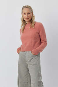 Brushed Cashmere Crew - Blush