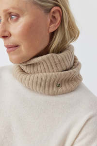 Clothing: Cashmere Rib Snood - Camel