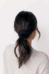 Clothing: Cashmere Scrunchie - Black