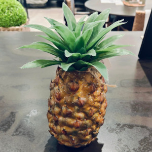 Pineapple large 27 x 11 yellow