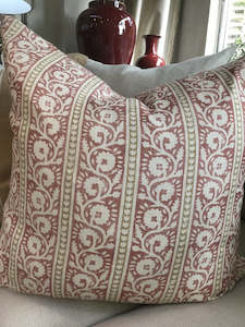 Cushion 60x60 Red sand