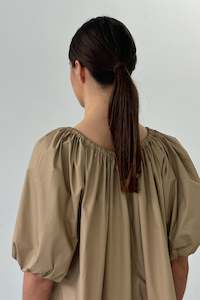 Bloom SS blouse in Camel