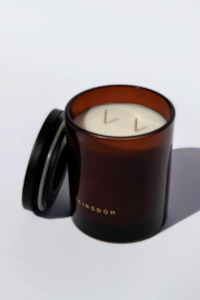 Kingdom Candle Amber - Clove & Tobacco