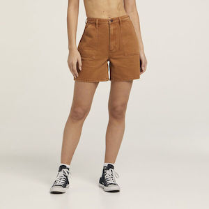 Wrangler - Claudia Hi Straight Short - Tobacco