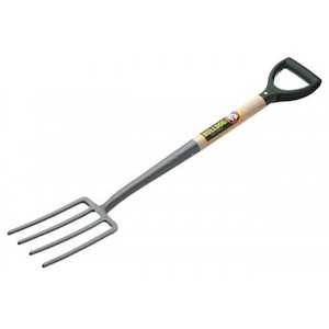 Gardening Tools: Bulldog Standard Border Fork with Wood Handle