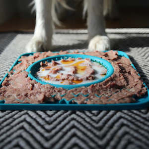 Pet: Messy Mutts - Licking Bowl Mat