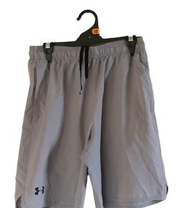 Under Armour- Men Heat Gear Shorts. Size Small- 1Q-B1-00