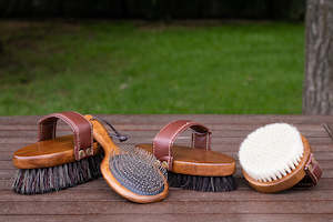 Agricultural: Hairy Pony Luxurious Brush Kit