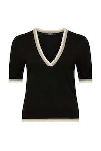 CABLE JOELLE SCALLOP KNIT TOP  - BLACK