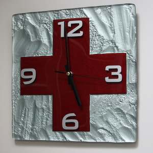 Clocks: Cross Clock - Red