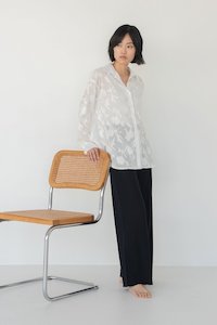 Cocoon Shirt in Floral Appliqué in White