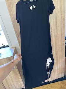 Clothing: Size S Dripping rose dress