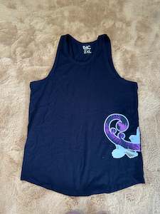 Size 2XL piwakawaka koru singlet