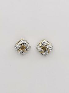 Gold diamante knot stud EWGSED620