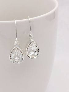 Womenswear: Silver clear teardrop EWWL004