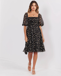 Womenswear: Molly Dress – Black