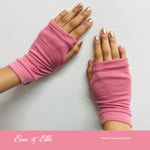 Clothing: Merino Fingerless Gloves in Pink