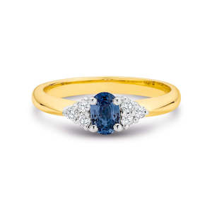 9K Yellow Gold Oval Ceylon Sapphire & 6 Diamond Dress Ring TDW 0.15ct GH SI2-I1