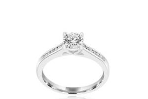 18k White Gold Solitaire Diamond Ring