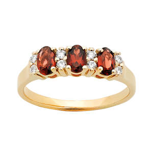 9K YELLOW GOLD Diamond accented Garnet Ring