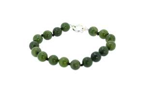 NZ greenstone 8mm beads bracelet with silver clasp 19cm