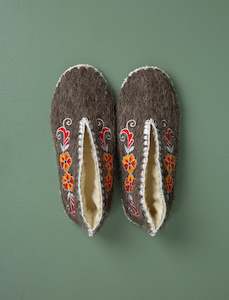 Spetses Woollen Slippers // Brown