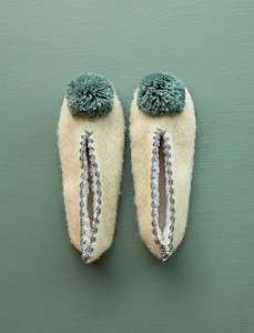 Pompom Woollen Slippers // Cream