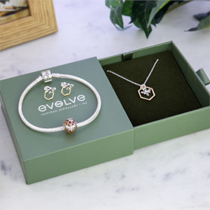 Jewellery: Honey Bee Gift Set