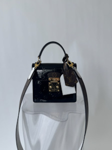 Second hand clothing: Louis Vuitton Spring street patent leather handbag