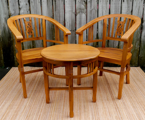 Furniture: Teak Table And Chair Set