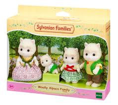 Sylvanian Families: SYLVANIAN FAMILIES Woolly Alpaca Family (5358)