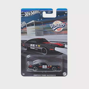 Toys: 2024 HOT WHEELS - CUSTOM FORD MAVERICK 4/5 VINTAGE RACING CLUB (HRV09)