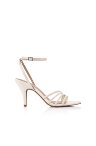 Lana Wilkinson: LANA WILKINSON - CHELSEA WHITE HEELS