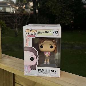 Internet only: Pam Beesly Pop! Vinyl Figure