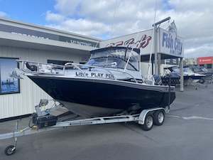 Boat building or repair: 2013 Extreme 570 Sportfisher