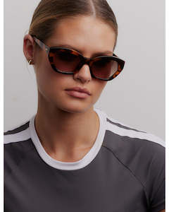 Clothing: Reality Martine Sunglasses - Turtle