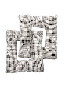 Linked Cushion