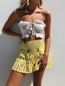 Move you skirt in yellow