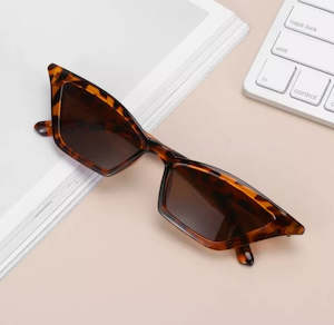 Cat Eye Sunglasses - Brown